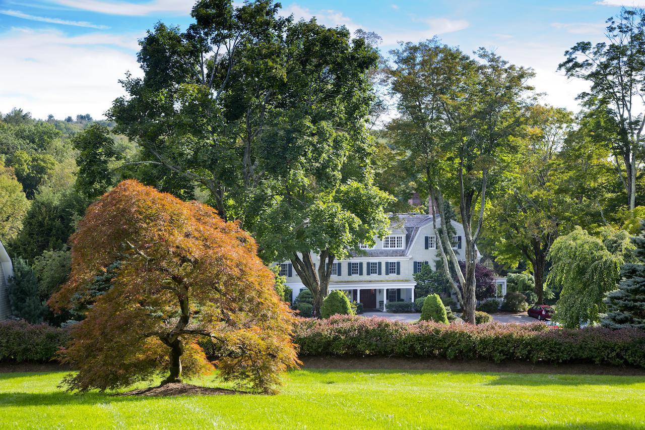 The Mayflower Inn & Spa, Auberge Resorts Collection Washington Extérieur photo